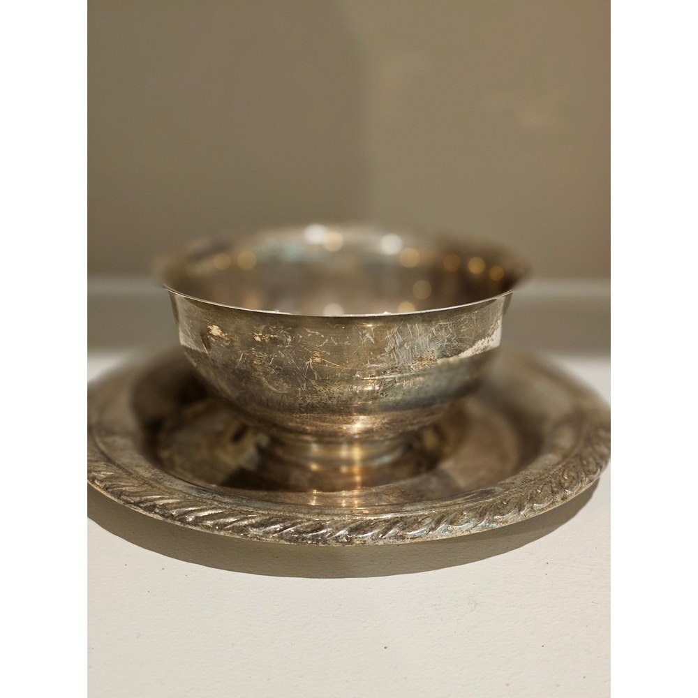Vintage Oneida USA Silver Plated Footed Bowl and Rope Edge Underplate Set